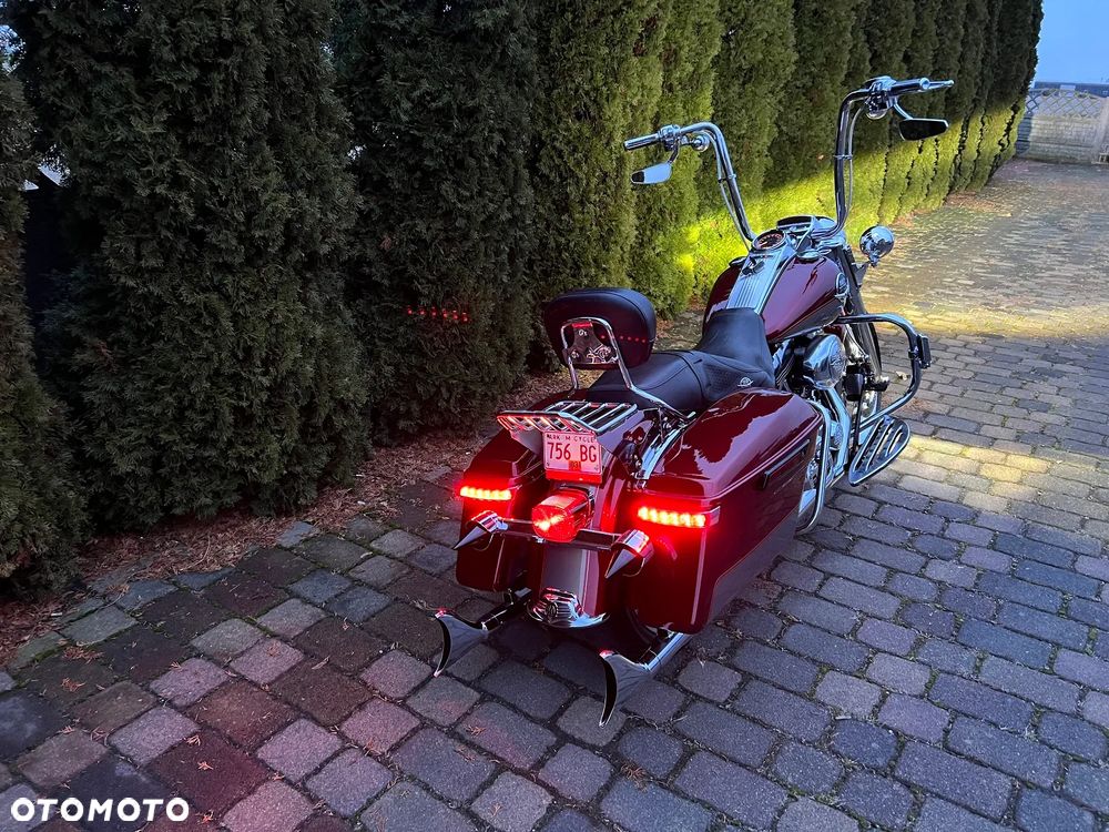 Harley-Davidson Touring Road King - 11