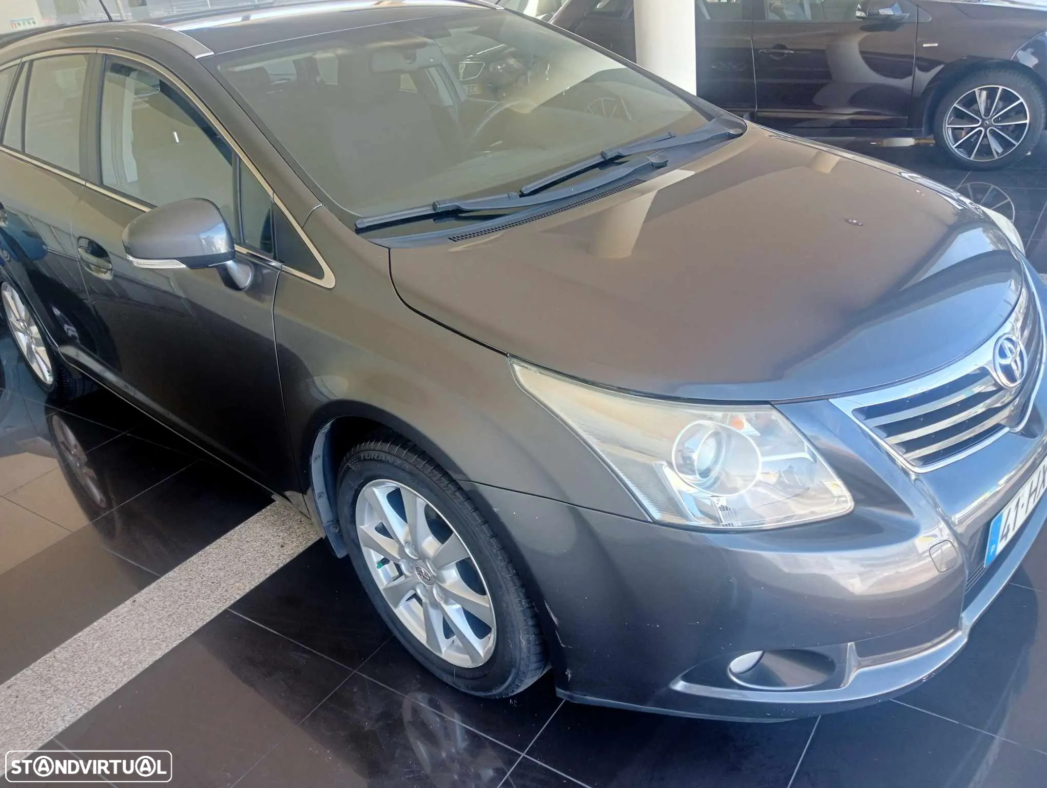 Toyota Avensis SW 2.0 D-4D GPS - 4