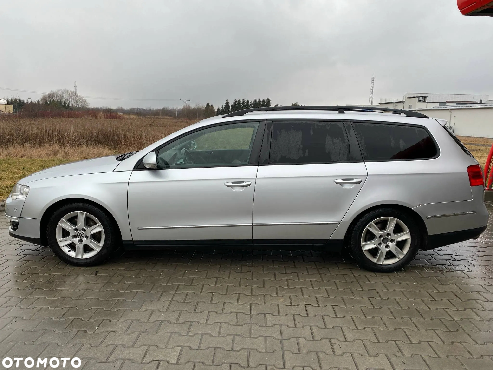 Volkswagen Passat 2.0 TDI DPF Sportline DSG - 8