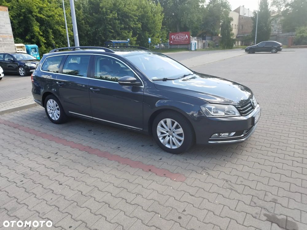 Volkswagen Passat Variant 2.0 TDI DSG BlueMotion Technology Comfortline - 18