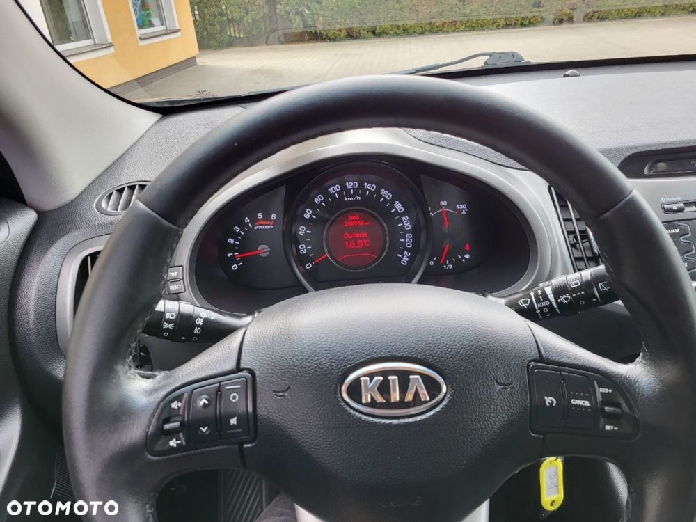 Kia Sportage - 14