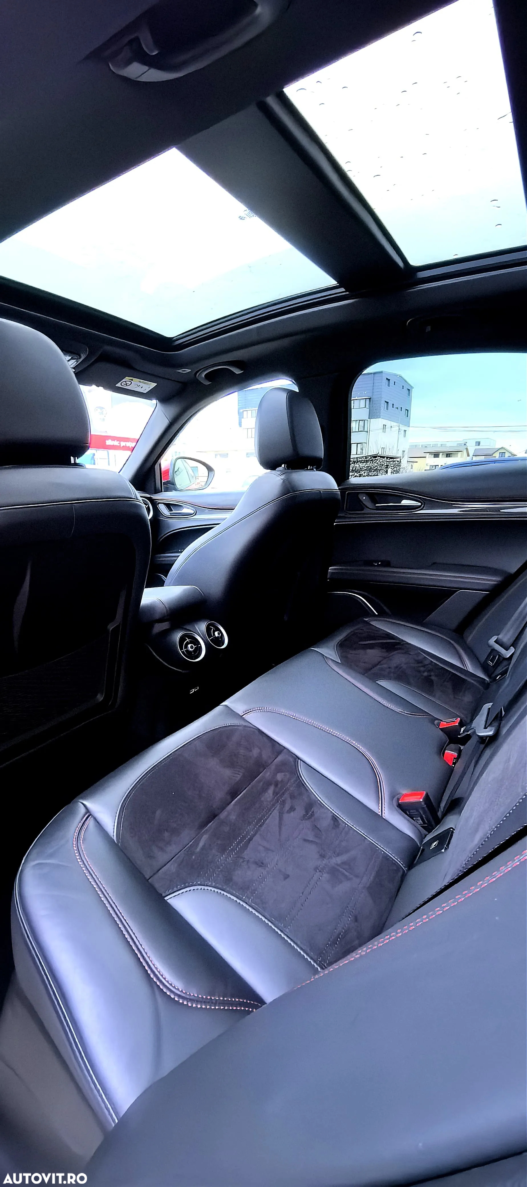 Alfa Romeo Stelvio V6 2.9 Bi-Turbo AT8-Q4 Quadrifoglio - 6