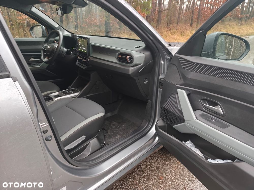 Dacia Duster 1.6 Full Hybrid 140 Extreme MMT - 3