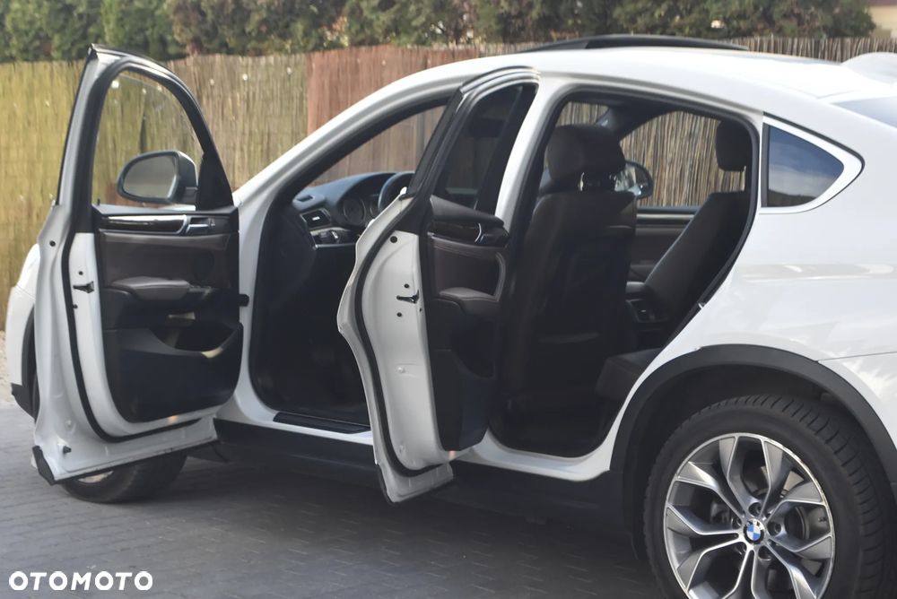 BMW X4 xDrive28i Advantage - 12
