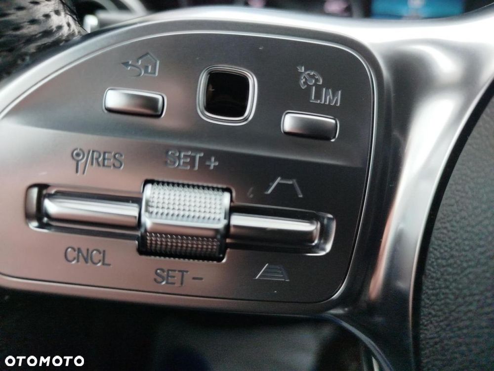 Mercedes-Benz GLC - 14