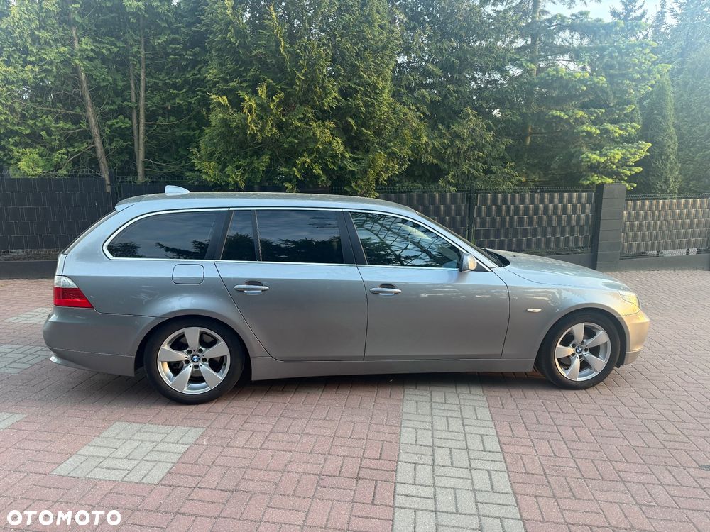 BMW Seria 5 525d - 8