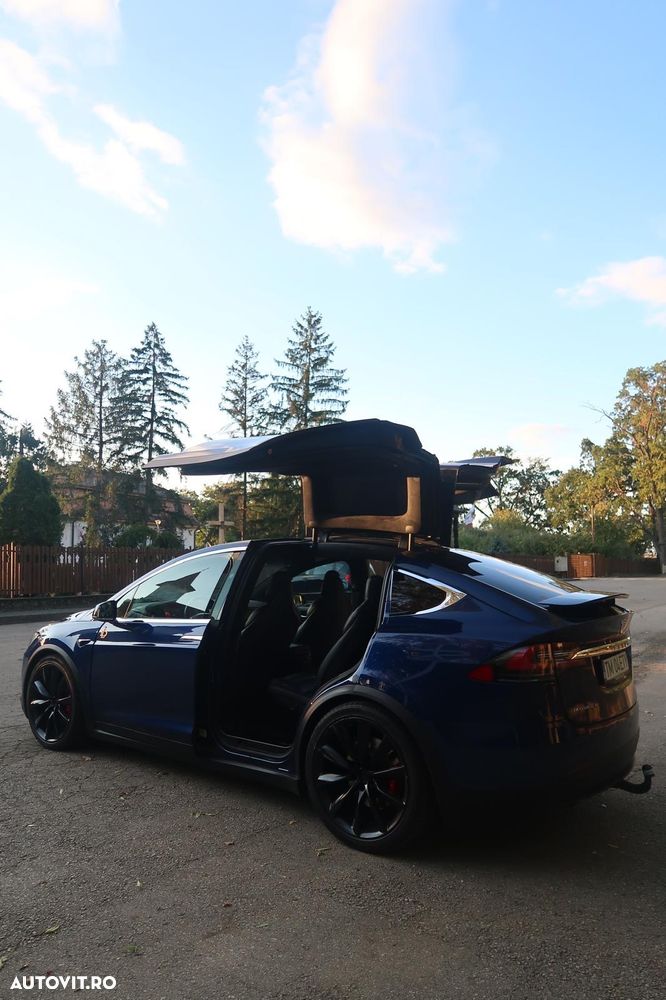 Tesla Model X Performance - 5