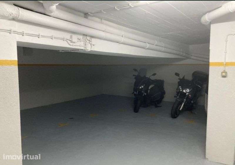 Aluga-se lugar de Garagem - Grande imagem: 2/5