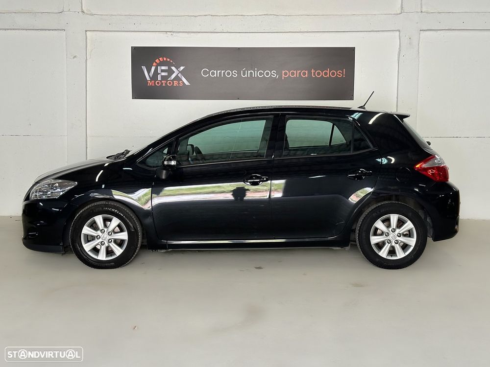 Toyota Auris 1.4 D-4D Exclusive+Navi - 10