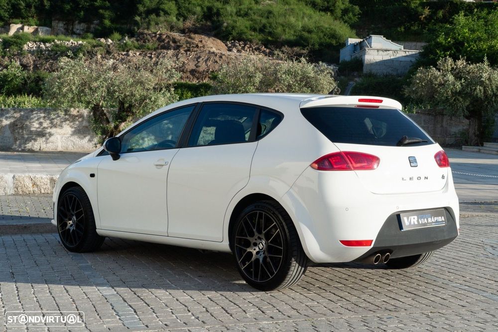 SEAT Leon 2.0 TDI FR DPF - 6