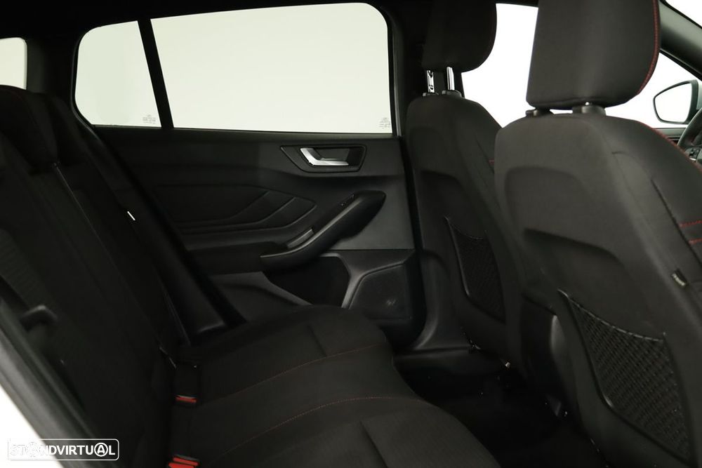Ford Focus SW 1.0 EcoBoost MHEV ST-Line Aut. - 22
