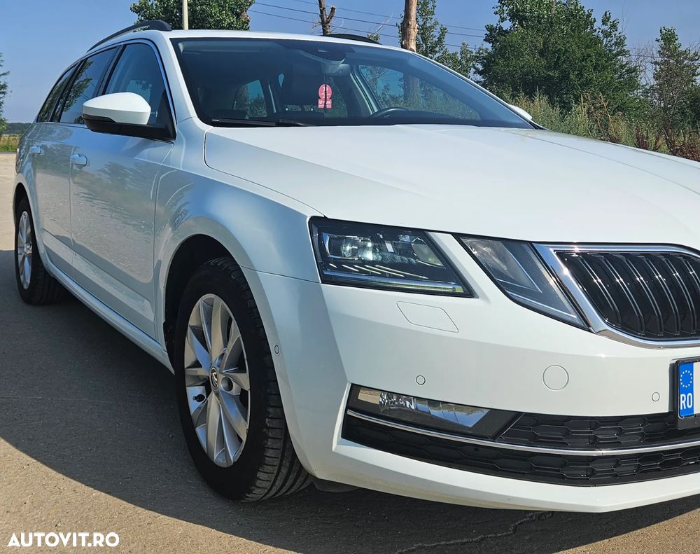 Skoda Octavia 1.6 TDI DSG Style - 3