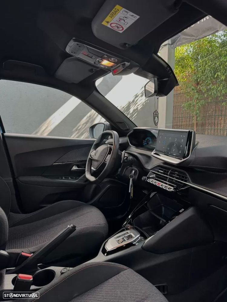 Peugeot 2008 Hybrid 145 e-DSC Style - 11