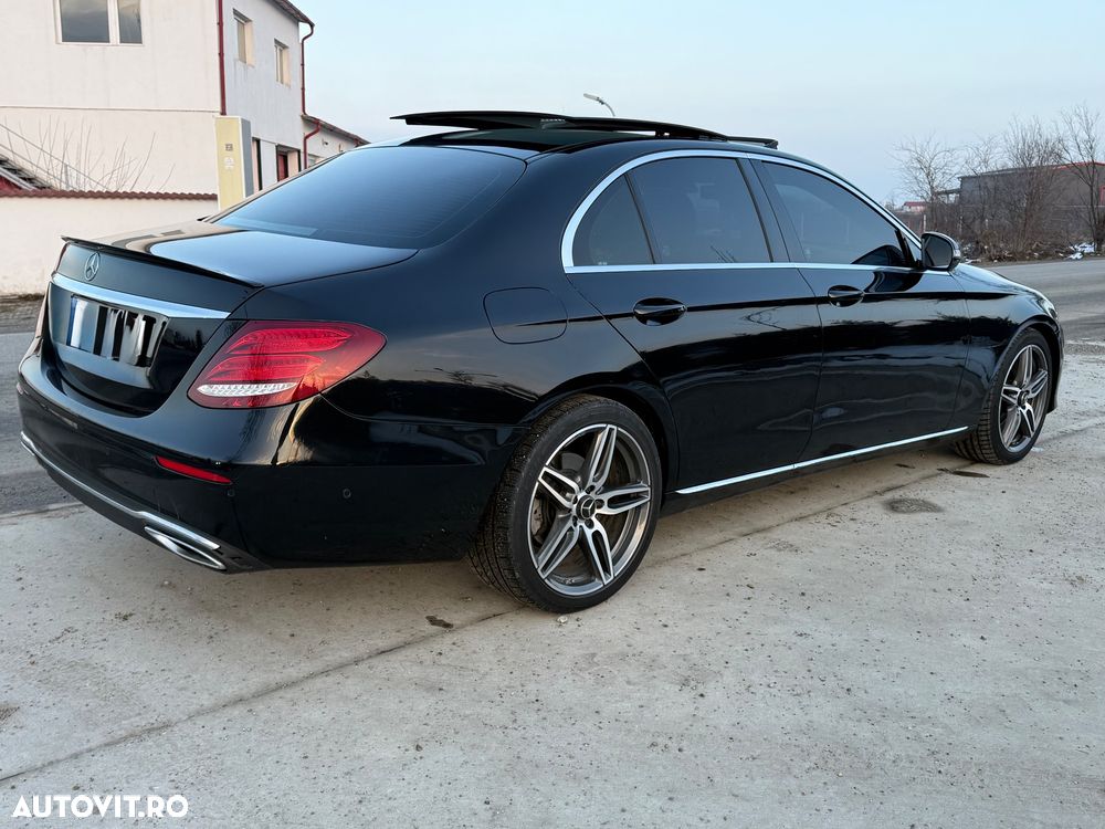 Mercedes-Benz E 220 d 4MATIC 9G-TRONIC Avantgarde - 3