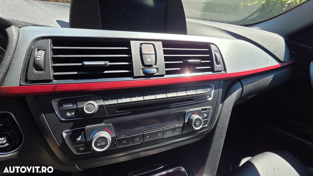 BMW Seria 3 318d Aut. Sport Line - 7