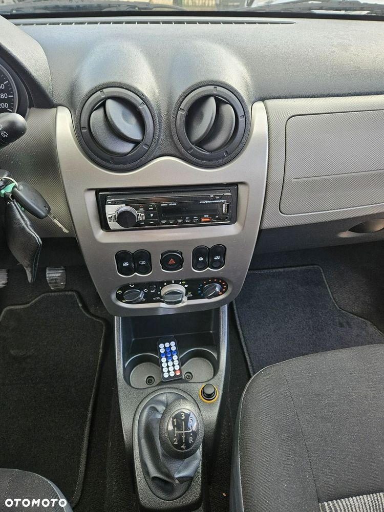 Dacia Sandero - 13