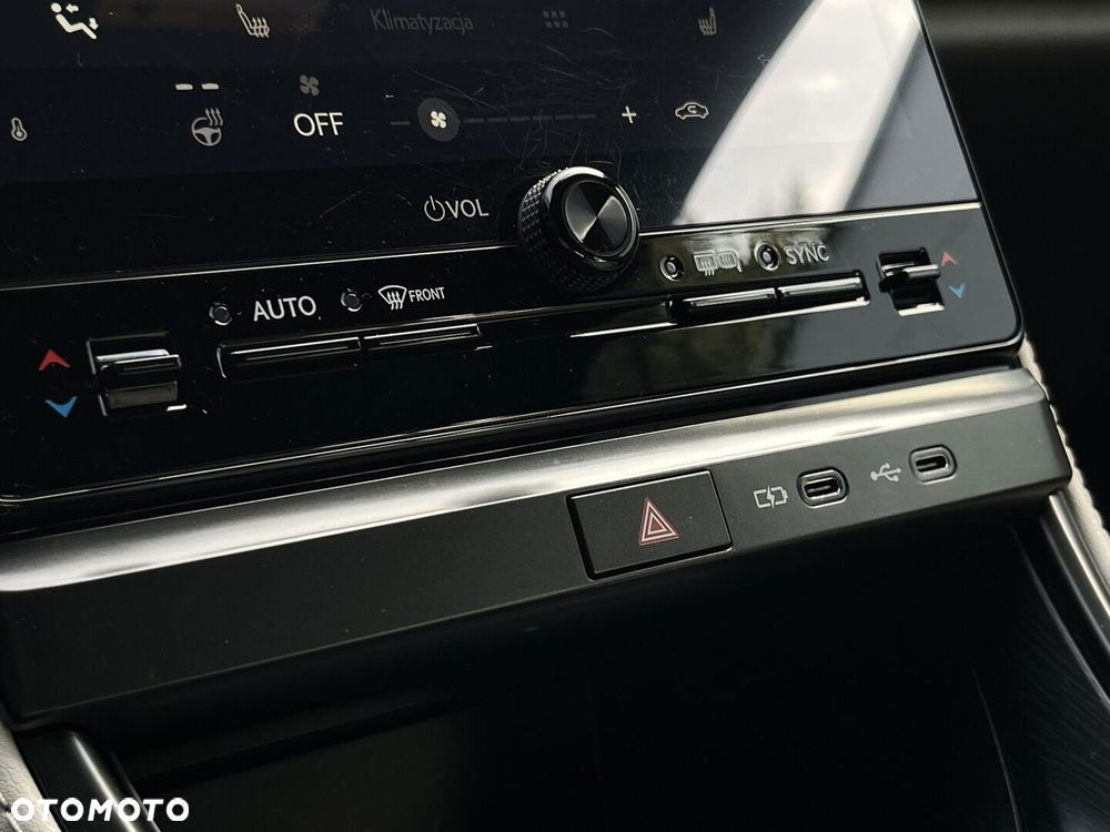 Lexus LBX - 27