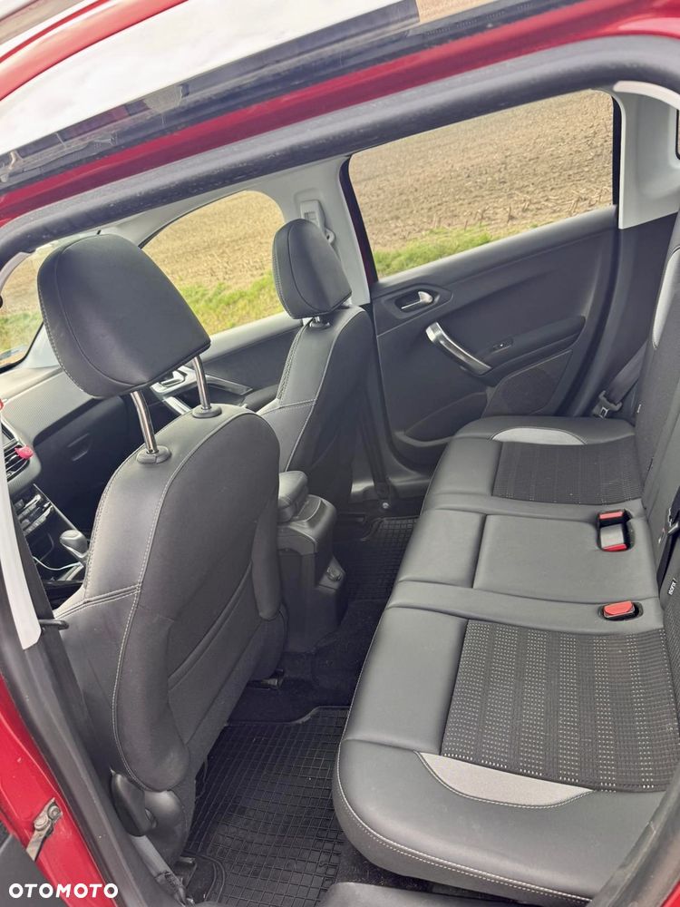 Peugeot 2008 1.2 Pure Tech Allure S&S EAT6 - 10