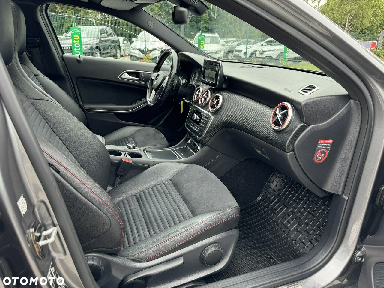 Mercedes-Benz Klasa A 160 CDI 7G-DCT AMG Line - 36