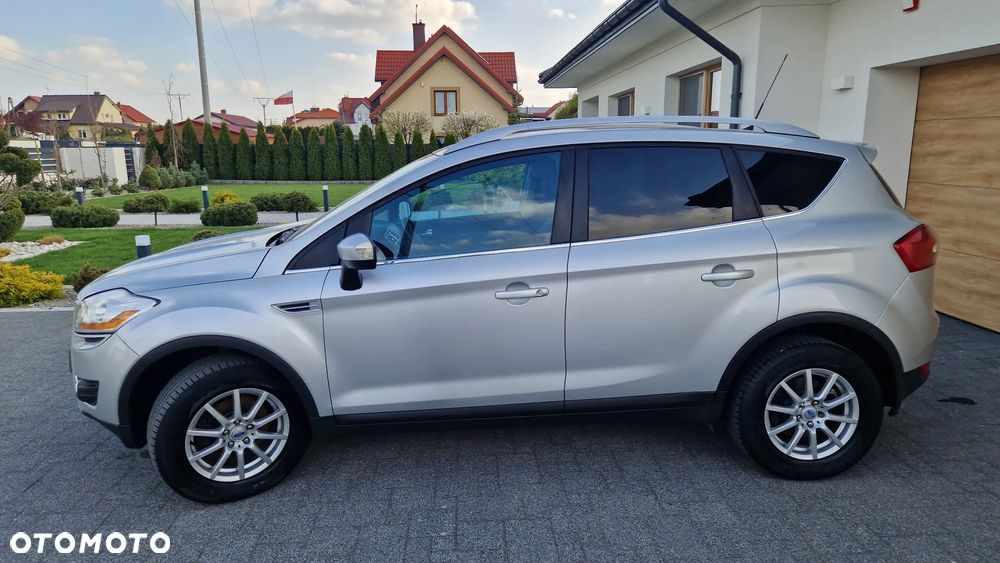 Ford Kuga 2.0 TDCi 4x4 Titanium - 2
