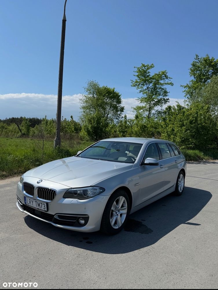 BMW Seria 5 528i xDrive Sport-Aut Luxury Line - 3