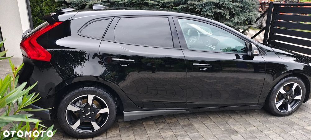 Volvo V40 - 16