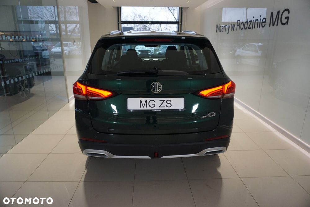 MG ZS Hybrid+ - 18