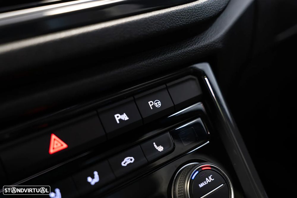 VW T-Roc 2.0 TDI Sport DSG 4Motion - 25