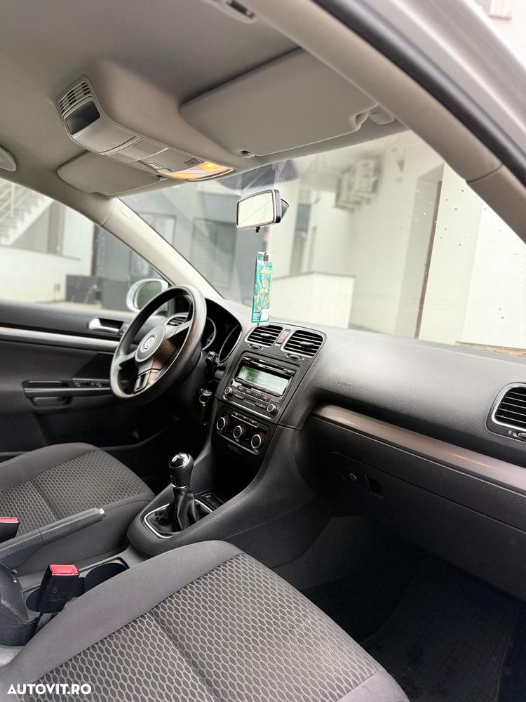 Volkswagen Golf 1.6 TDI BlueMotion Technology Cup - 11