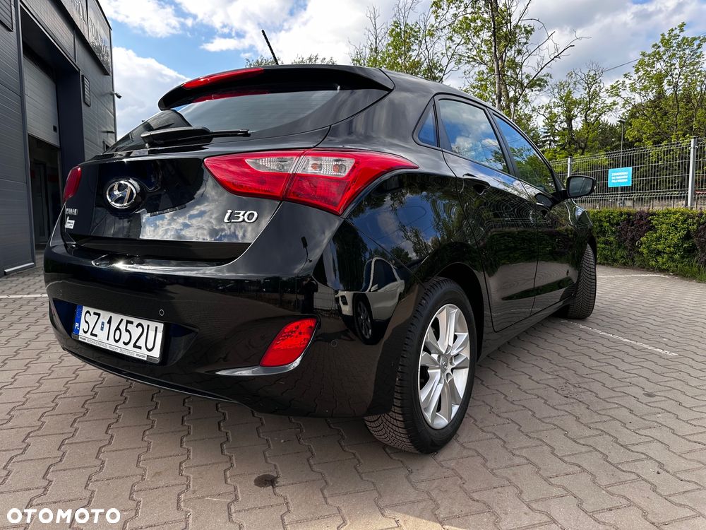 Hyundai i30 1.4 Fifa World Cup Edition - 11