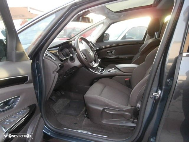 Renault Espace 1.6 dCi Zen - 12