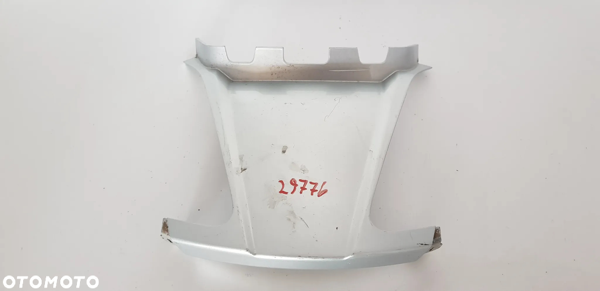 YAMAHA X-MAX 06-09 125 Łącznik Plastik Tył Owiewka - 2