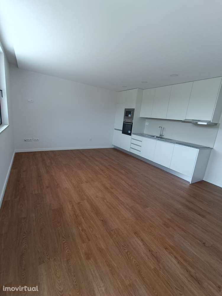 Apartamento T2 | Tamel S. Veríssimo - Grande imagem: 4/10