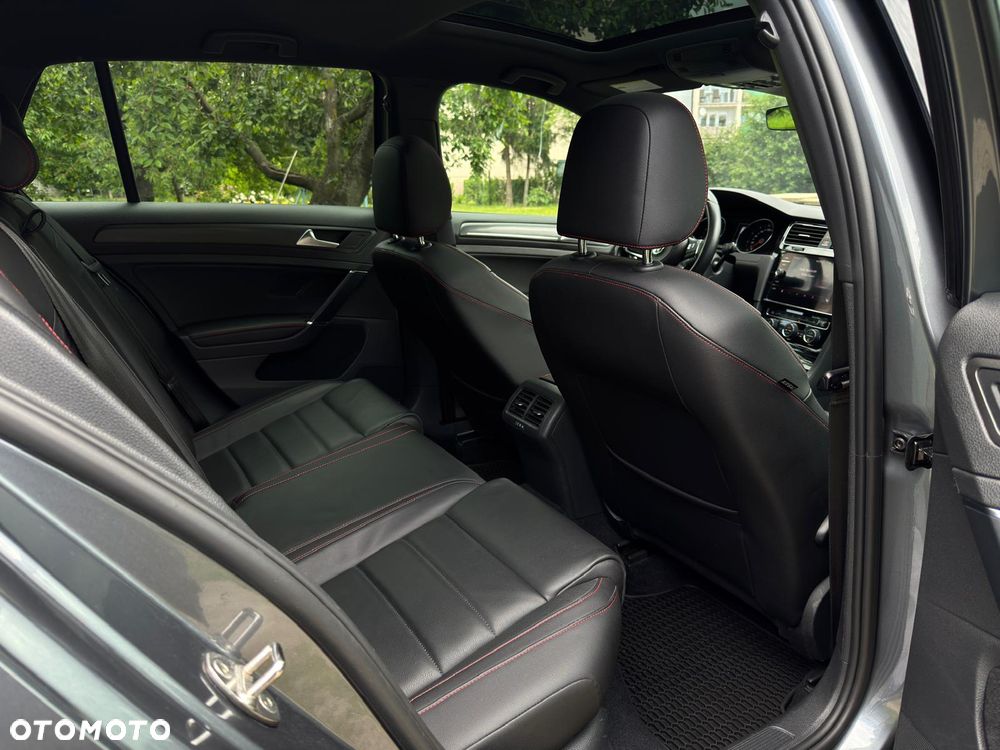 Volkswagen Golf GTI 2.0 TSI OPF Performance - 12