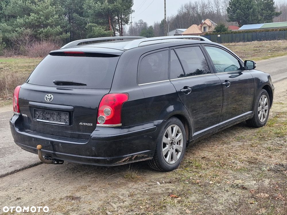 Toyota Avensis 1.8 VVT-i Combi - 2
