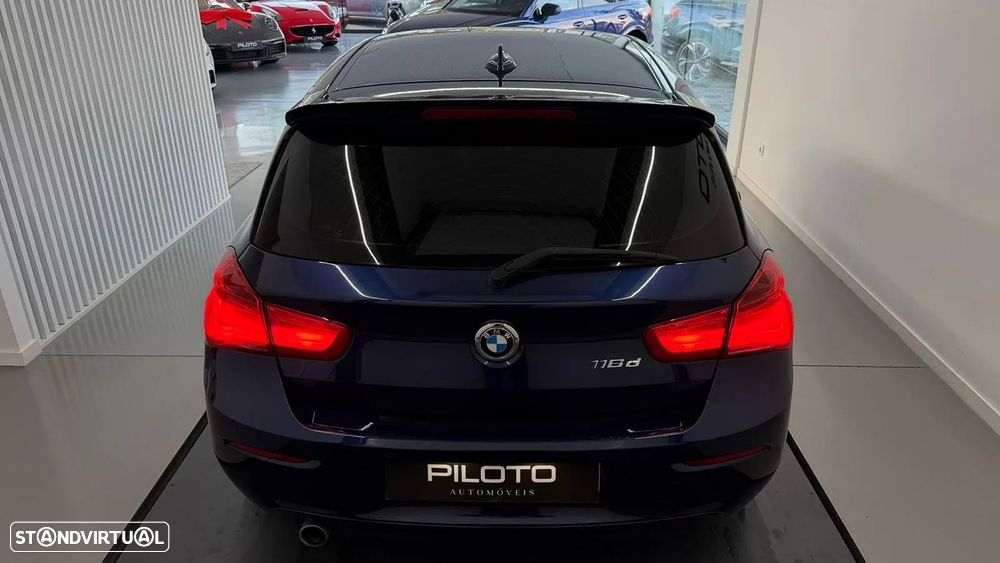 BMW 116 d Sport Line - 11