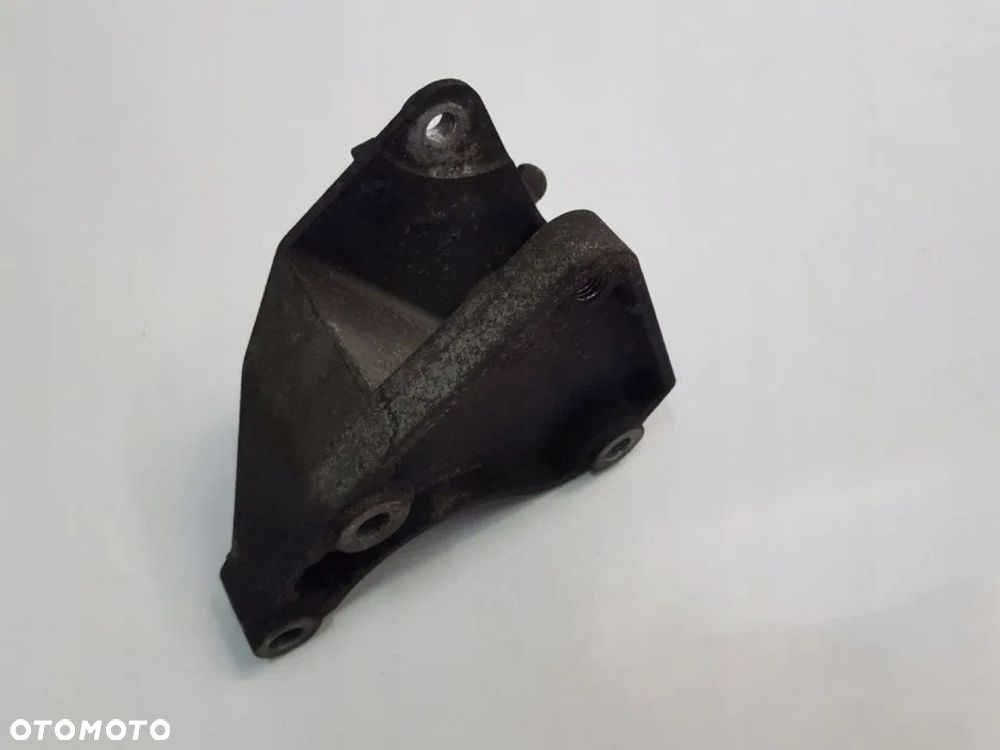 ŁAPA WSPORNIK SRZYNI SAAB 93 9-3 1.9 TTID 13112030 - 2