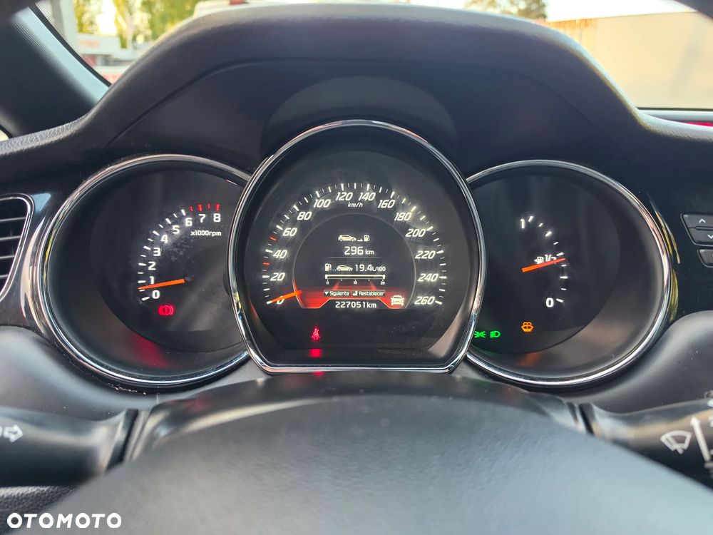 Kia Ceed - 30