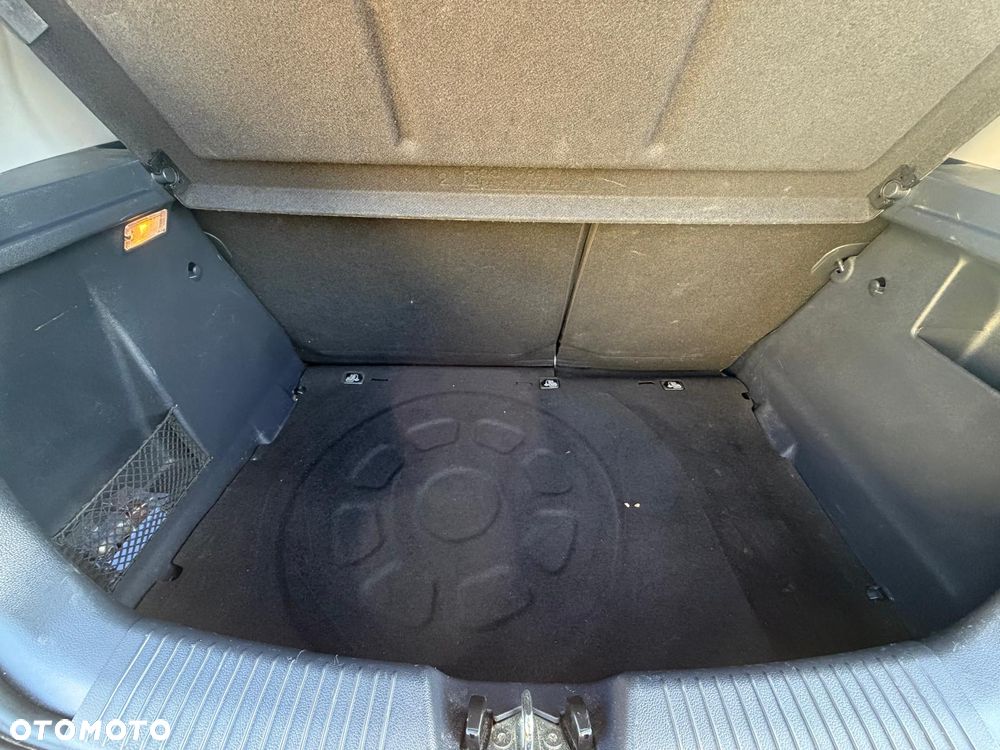 Kia Rio 1.1 CRDI Dream Team Edition - 20