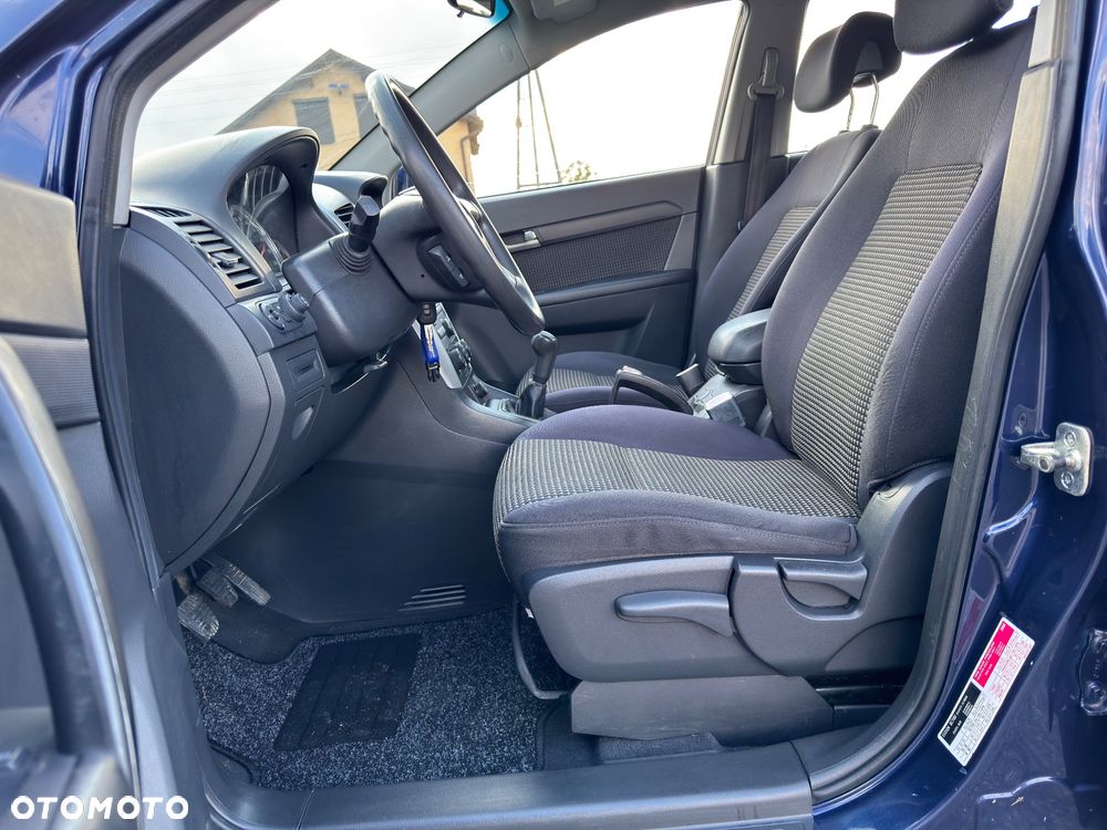 Chevrolet Captiva 2.4 LS 5os - 13