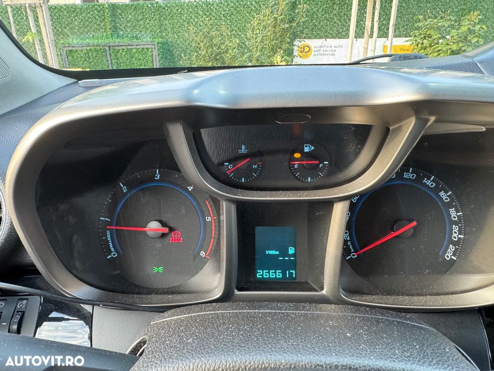 Chevrolet Orlando 2.0 TD LTZ - 8