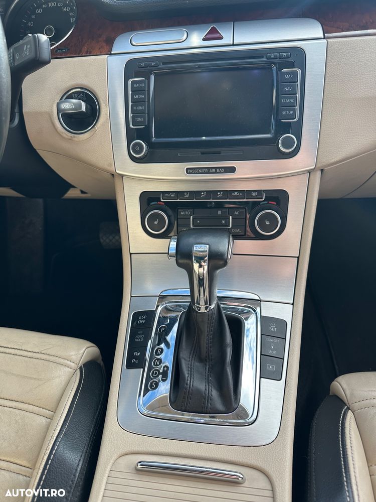 Volkswagen Passat CC 2.0 TDI 4Motion DSG - 7