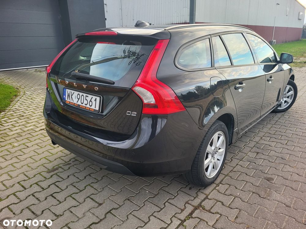 Volvo V60 D2 Momentum - 22