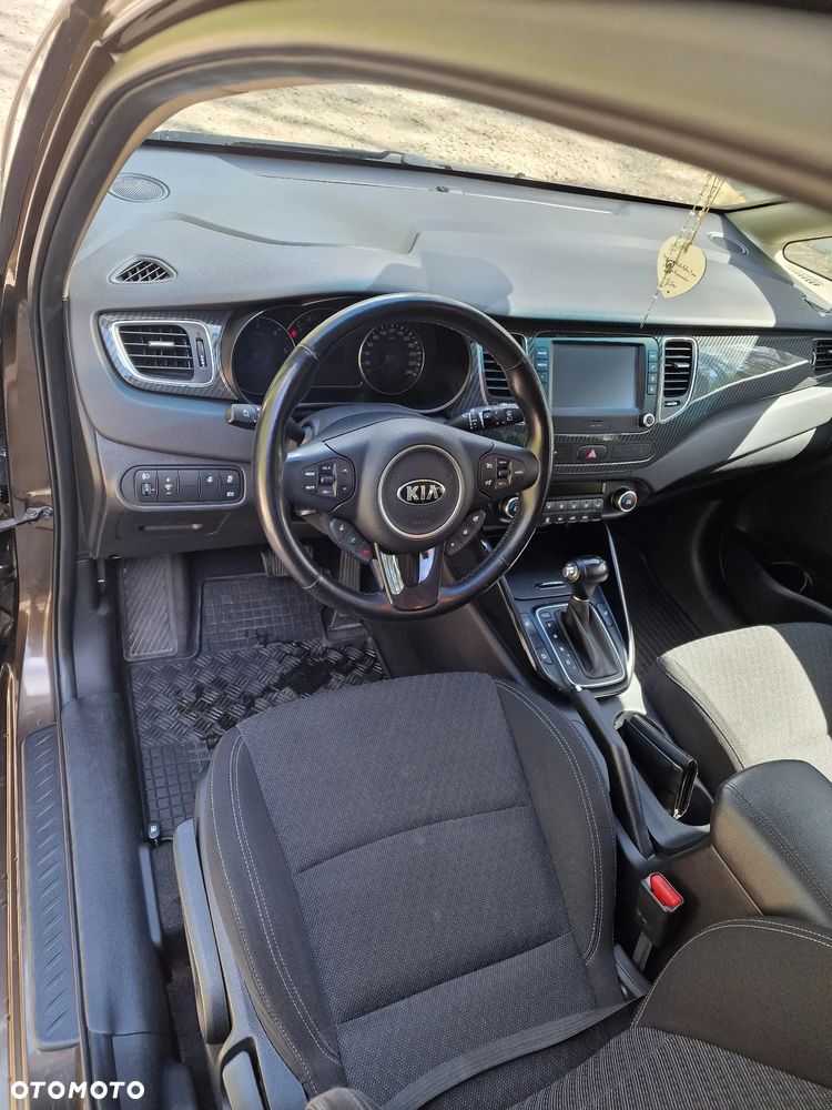 Kia Carens 1.7 CRDi L DCT - 8