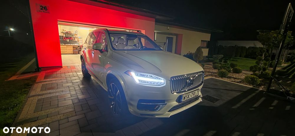Volvo XC 90 - 21