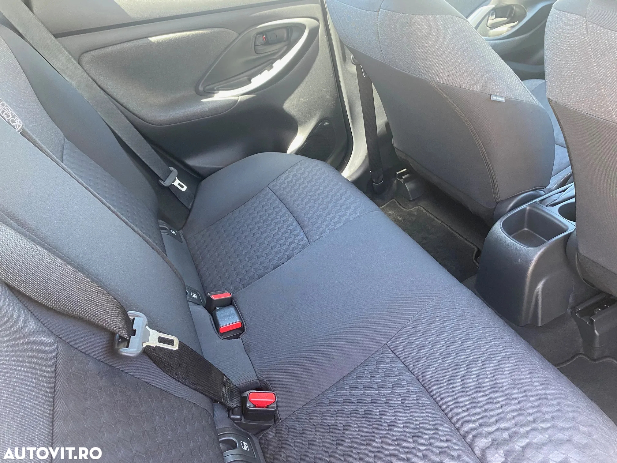 Toyota Yaris 1.5 CVT Dynamic - 9