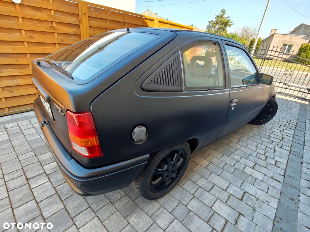 Opel Kadett 1.4 LS - 2