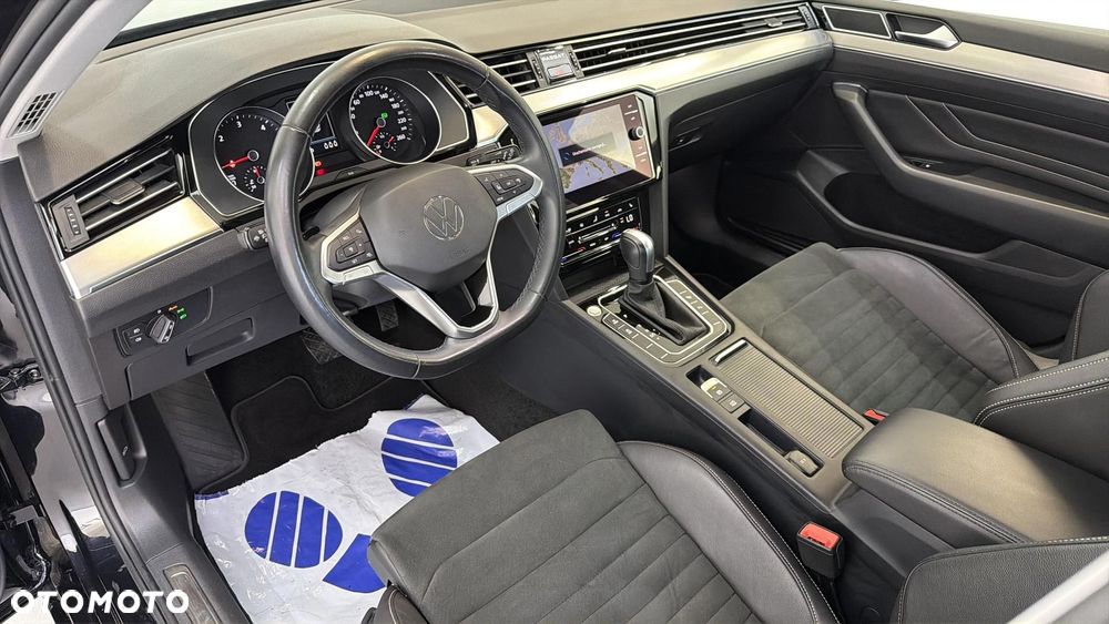 Volkswagen Passat 2.0 TDI EVO Elegance DSG - 10