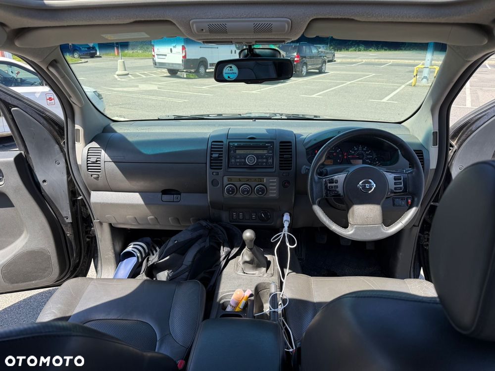 Nissan Navara 2.5 D Platinum - 22