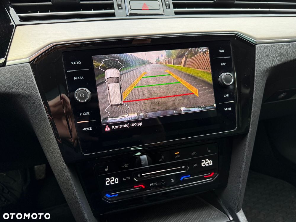 Volkswagen Passat 2.0 TDI 4Mot Elegance DSG - 23